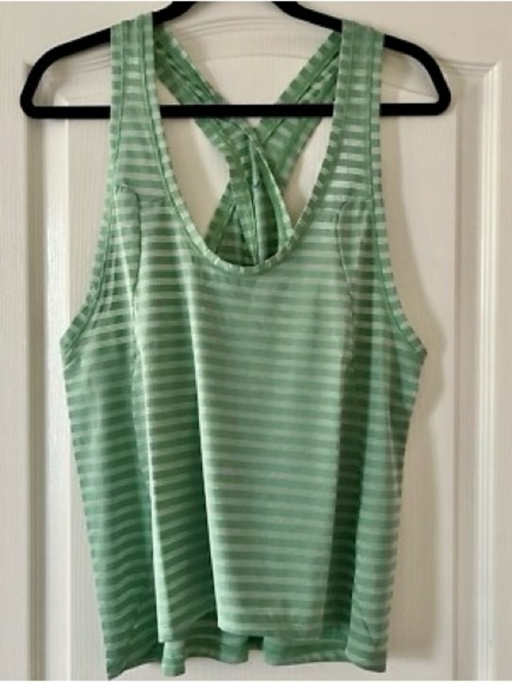 ZYIA Mint Green Striped Tank Top Criss Cross Back Athletic Workout Size Medium